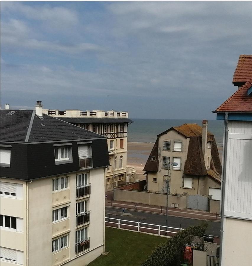 Appartement A 50 M De La Plage Avec Wifi Et Netflix Villers-sur-Mer Bagian luar foto
