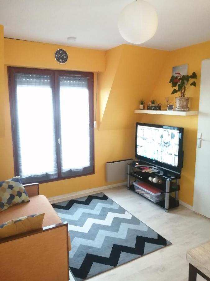 Appartement A 50 M De La Plage Avec Wifi Et Netflix Villers-sur-Mer Bagian luar foto